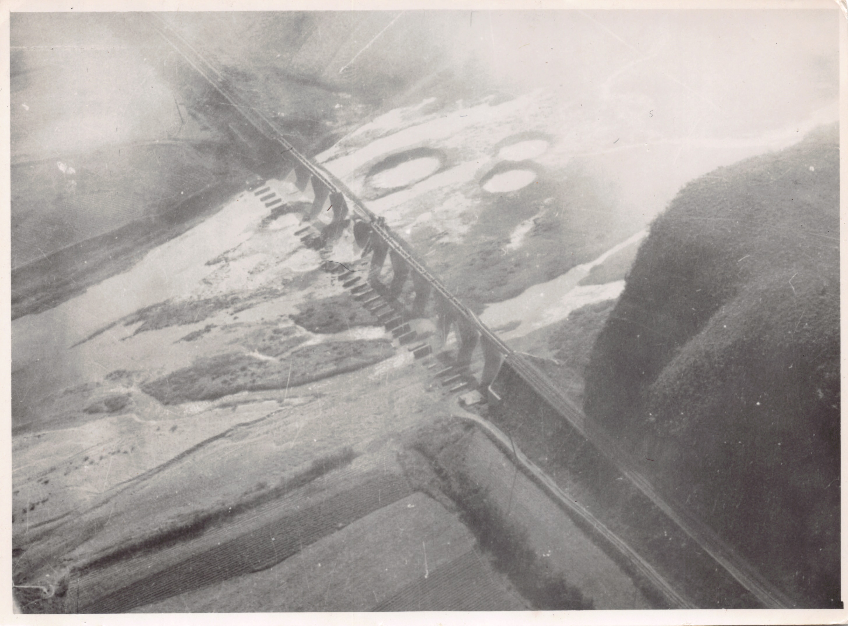 Mum'sPhotos_397CratersByBridge